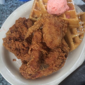 Metro Diner - Famous chicken and waffles - Breakfast & Brunch Near Me - Jacksonville, Florida Metro Diner - Famous chicken and waffles - Breakfast & Brunch Near Me - Jacksonville, Florida