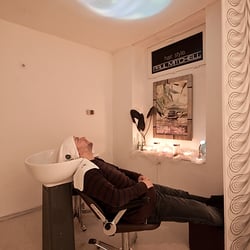 Haarstudio up to date