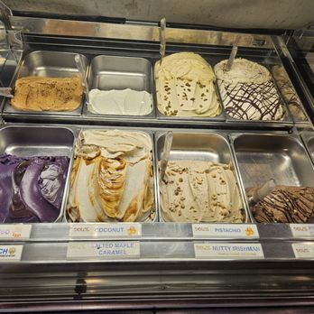 Dolce Gelato - 3rd case of gelato - July 2026 - Ice Cream & Frozen Yogurt Near Me - Laguna Beach, California Dolce Gelato - 3rd case of gelato - July 2026 - Ice Cream & Frozen Yogurt Near Me - Laguna Beach, California