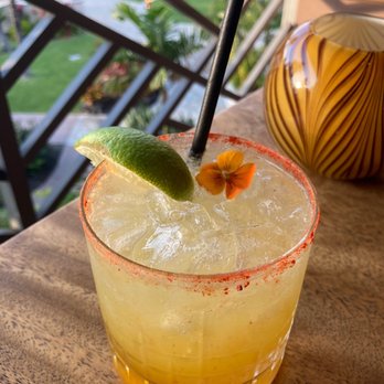Luana Lounge - a margarita with a lime garnish - Lounges Near Me - Waimea, Hawaii Luana Lounge - a margarita with a lime garnish - Lounges Near Me - Waimea, Hawaii