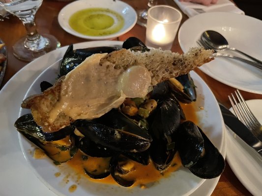 Moro's Table by null