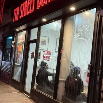 7th Street Burger Lower East Side - Burgers Near Me - New York, New York