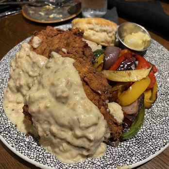 Reunion Kitchen + Drink - Rosemary's Chicken & Biscuits - New American Near Me - Laguna Beach, California Reunion Kitchen + Drink - Rosemary's Chicken & Biscuits - New American Near Me - Laguna Beach, California