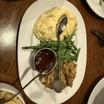 Liberty Tree Tavern - Mashed potatoes, green beans and stuffing - New American Near Me - Lake Buena Vista, Florida Liberty Tree Tavern - Mashed potatoes, green beans and stuffing - New American Near Me - Lake Buena Vista, Florida