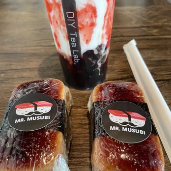 DIY Tea Lab - Ballard - Strawberry Milk Boba Tea and Musubi - Bubble Tea Near Me - Seattle, Washington DIY Tea Lab - Ballard - Strawberry Milk Boba Tea and Musubi - Bubble Tea Near Me - Seattle, Washington