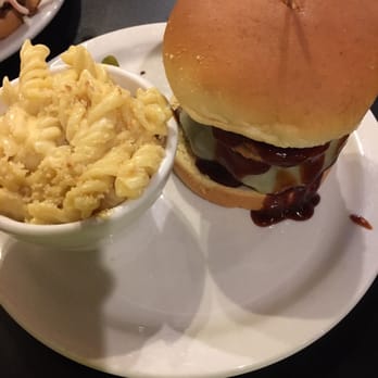 Smokin G's BBQ - Barbeque Near Me - Marshalltown, Iowa Smokin G's BBQ - Barbeque Near Me - Marshalltown, Iowa