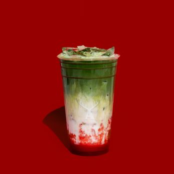 Alfred Coffee - Strawberry Matcha Latte - Coffee & Tea Near Me - Venice, California Alfred Coffee - Strawberry Matcha Latte - Coffee & Tea Near Me - Venice, California