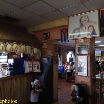 El Pub - Cuban Near Me - Miami, Florida