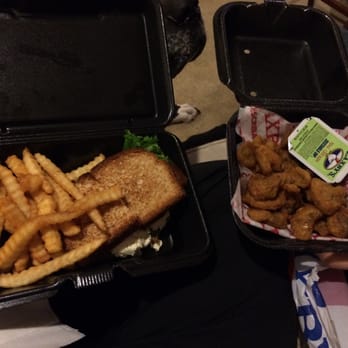 Zaxbys - 10 piece boneless wings and chicken salad sandwich - Fast Food Near Me - Fishers, Indiana