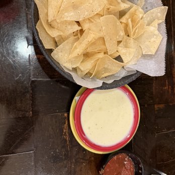 Rosalita's Cantina - Chips and salsa and queso! - Mexican Near Me - Des Peres, Missouri Rosalita's Cantina - Chips and salsa and queso! - Mexican Near Me - Des Peres, Missouri