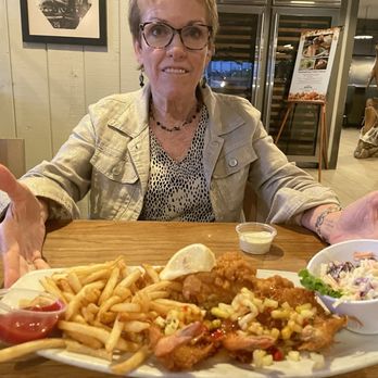 Oceanside Broiler - Half and half dinner - Seafood Near Me - Oceanside, California