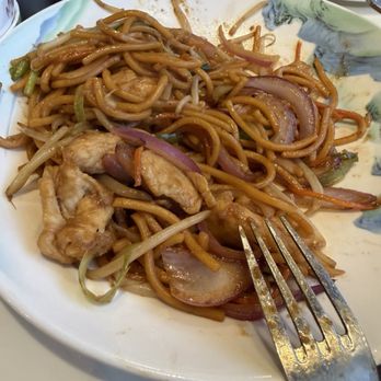 China Mama - Chicken chow mein - Chinese Near Me - Las Vegas, Nevada