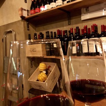Wine o'clock Shop - Wine everywhere - Wine Bars Near Me - Prague, Puerto Rico Wine o'clock Shop - Wine everywhere - Wine Bars Near Me - Prague, Puerto Rico