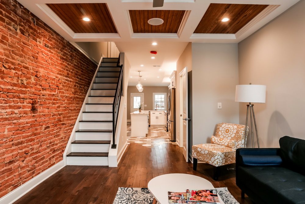 Slide of Iconic Builders