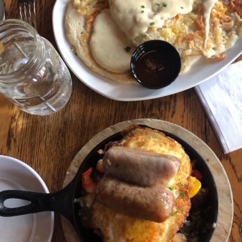 Mom's Kitchen & Bar - Mac & cheese pancakes & Potato skillet - Bars Near Me - Astoria, New York Mom's Kitchen & Bar - Mac & cheese pancakes & Potato skillet - Bars Near Me - Astoria, New York