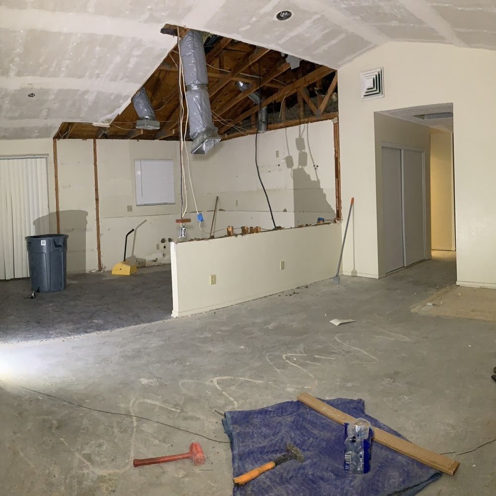 Innovare Drywall - Demo and repair - Drywall Installation & Repair Near Me
