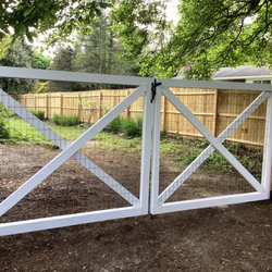 J and L Jordan Services  - Custom built double gate/ privacy fence