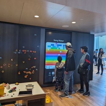 Google Visitor Experience Cafe - interactive kid wall - Cafes Near Me - Mountain View, California