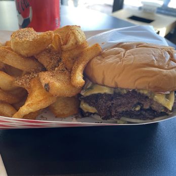 Scratch Cookery - Smash burger - Food Trucks Near Me - San Jose, California Scratch Cookery - Smash burger - Food Trucks Near Me - San Jose, California