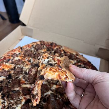 Two Jacks Pizza - Soggy/soft/wilty thin crust - Pizza Near Me - Springville, Utah
