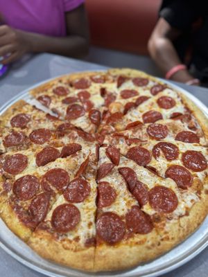 Chuck E. Cheese by null