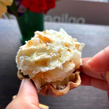 Dahlia Bakery - Coco Pie Bite - Bakeries Near Me - Seattle, Washington Dahlia Bakery - Coco Pie Bite - Bakeries Near Me - Seattle, Washington