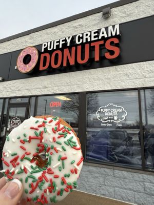 Puffy Cream Donuts Plus by null