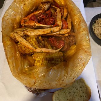 Pirates Kitchen - Captain Combo - Cajun/Creole Near Me - Artesia, California