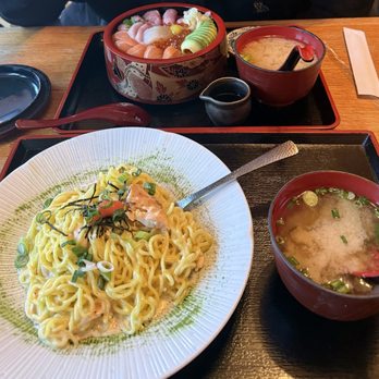 Nippon Cha - Salmon Mentai Yaki-soba, S4. Tochucha Chirashi - Japanese Near Me - Bayside, New York Nippon Cha - Salmon Mentai Yaki-soba, S4. Tochucha Chirashi - Japanese Near Me - Bayside, New York