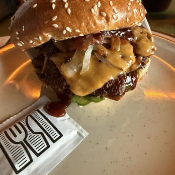 Class Clown Hamburgers - Burgers Near Me - Calgary, Alberta Class Clown Hamburgers - Burgers Near Me - Calgary, Alberta
