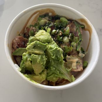 Maguro Spot - Small, tuna, rainbow base - Seafood Near Me - Honolulu, Hawaii