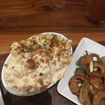 Del Frisco's Grille - Truffled Mac & Cheese with Lobster - Steakhouses Near Me - New York, New York Del Frisco's Grille - Truffled Mac & Cheese with Lobster - Steakhouses Near Me - New York, New York