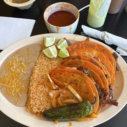 Tacos Las Palmas - Quesabirria