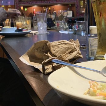 Applebee's Grill + Bar - I bar area was extremely dirty from a customer stand point. Couldn't understand why there were so many dirty cups and glasses. - American Near Me - Chester, Virginia