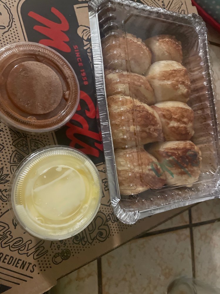 MENED’S PIZZERIA Updated September 2024 54 Photos & 82 Reviews 1530 N Ben Maddox Way