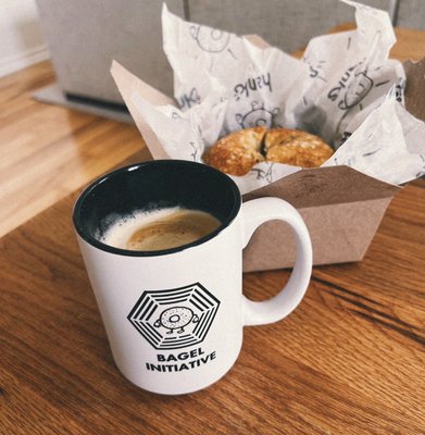 Hank's Bagels by null