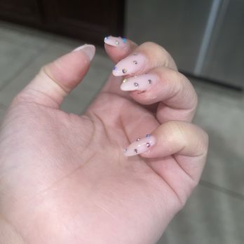 Veneto Nail Bar - my ring finger cut - Nail Salons Near Me - Keller, Texas Veneto Nail Bar - my ring finger cut - Nail Salons Near Me - Keller, Texas