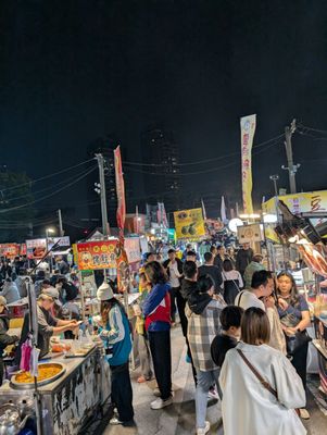 Dadong Night Market by null