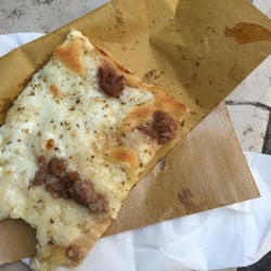 Fatti Una Pizza - Sausage pizza. Delicious!