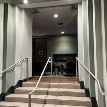 Hilton Garden Inn Phoenix Downtown - Stairway into the business center - Hotels Near Me - Phoenix, Arizona Hilton Garden Inn Phoenix Downtown - Stairway into the business center - Hotels Near Me - Phoenix, Arizona