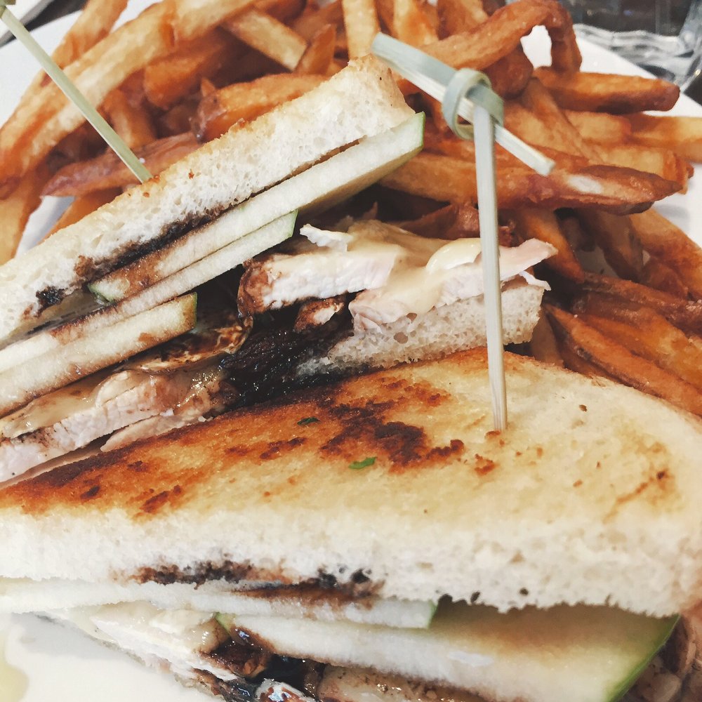 Babcock's Grove House - Chicken, apple and brie sandwich. - Comfort Food Near Me - Lombard, Illinois Babcock's Grove House - Chicken, apple and brie sandwich. - Comfort Food Near Me - Lombard, Illinois