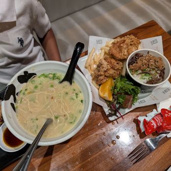 JINYA Ramen Bar - Thornton Park - Ramen Near Me - Orlando, Florida