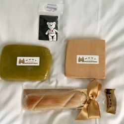 Mest Marzipan - Ich hatte mir ein Marzipanbrot, Pistazienmarzipan, Mandelnougat und einen Teddy als Kühlschrankmagneten ausgesucht