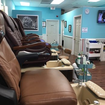 VIP Nails - Nail Salons Near Me - Ronkonkoma, New York