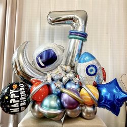EJ’s Balloon Station - Outer Space Balloon Bouquet