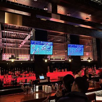 Cinnabar - Decor - Sushi Bars Near Me - Massapequa, New York