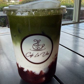 Cafe La Vies - Blackberry Matcha - 3/5  I thought it would be too sweet but it somehow didn't have enough sweetness for the entire drink. - Coffee & Tea Near Me - Sacramento, California