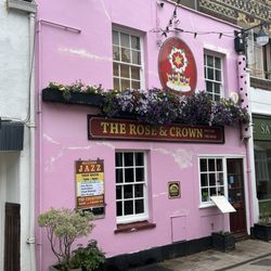 Rose & Crown Public House - Front view of pub
