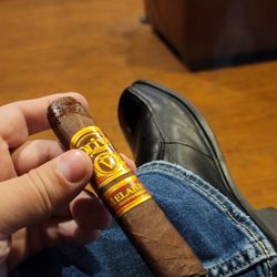 Fumé Cigar Shop & Lounge
