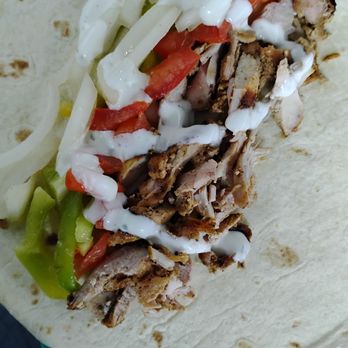 Socal Jaxx - Chicken Shawarma with Raw Vegetables - Middle Eastern Near Me - Jacksonville, Florida Socal Jaxx - Chicken Shawarma with Raw Vegetables - Middle Eastern Near Me - Jacksonville, Florida